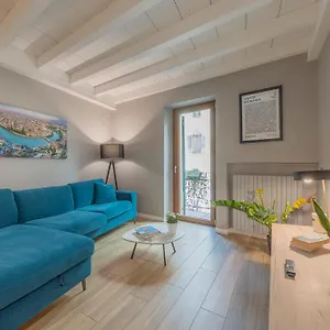  Apartment Domus Largo Pescheria